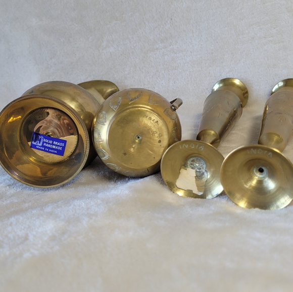 Indian brass lot of bud vases mid century modern ethnic decor - Picture 7 of 7